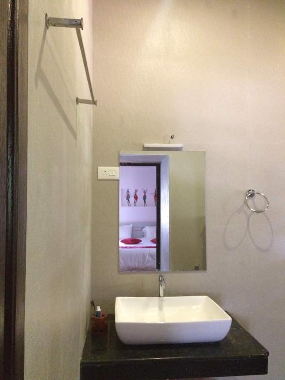 Sremethila Homestay Marudhamalai Eksteriør bilde